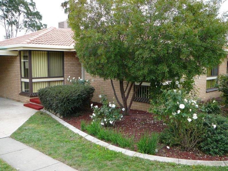 12 WILTSHIRE CRESCENT, Wodonga VIC 3690