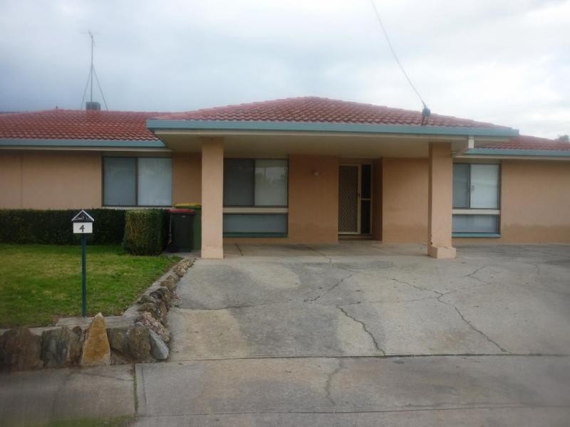 4 DIOSMA COURT, Wodonga VIC 3690