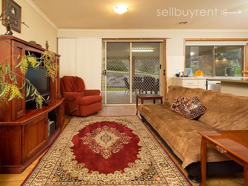 19 LAMBOURN DRIVE, Wodonga VIC 3690