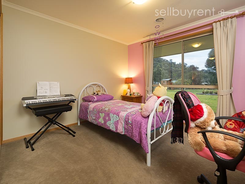 19 LAMBOURN DRIVE, Wodonga VIC 3690