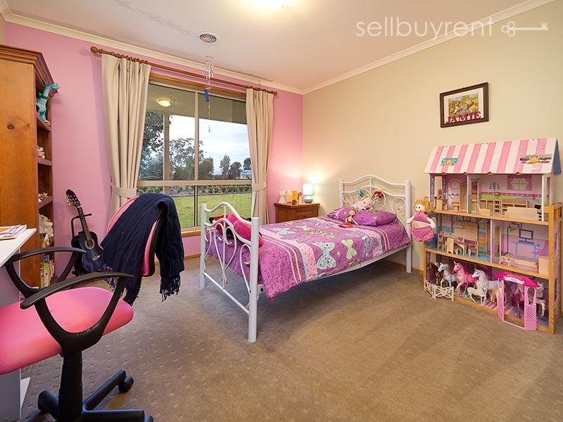 19 LAMBOURN DRIVE, Wodonga VIC 3690