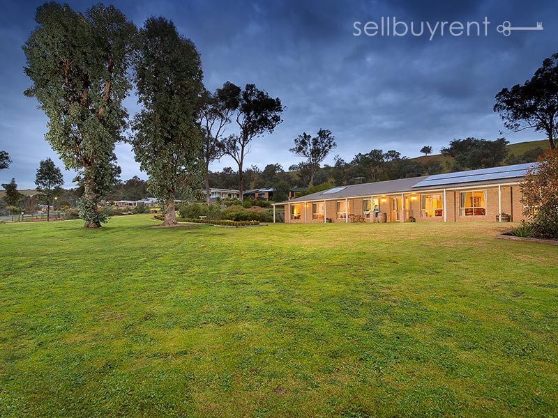 19 LAMBOURN DRIVE, Wodonga VIC 3690