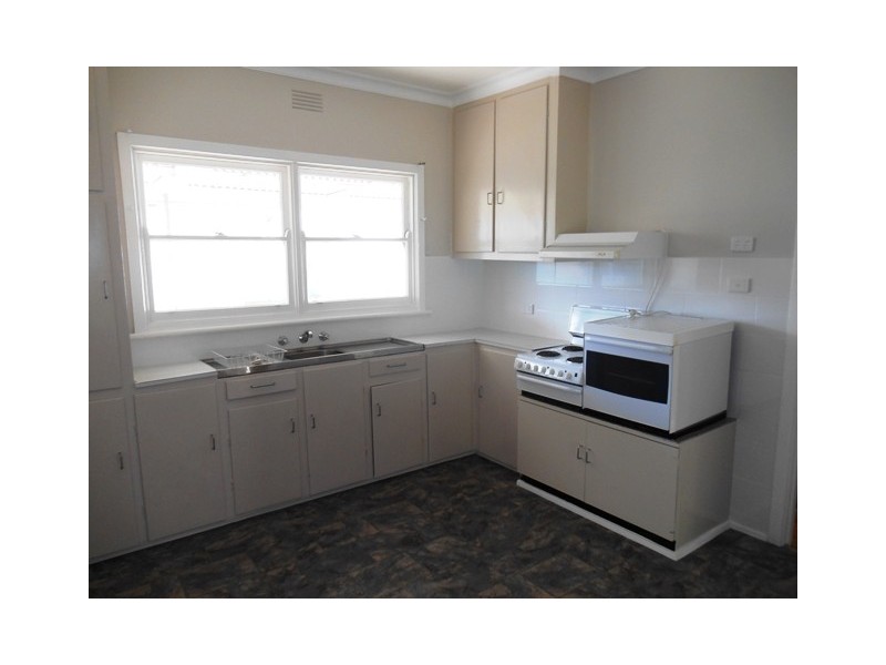 32 KELLY STREET, Wodonga VIC 3690