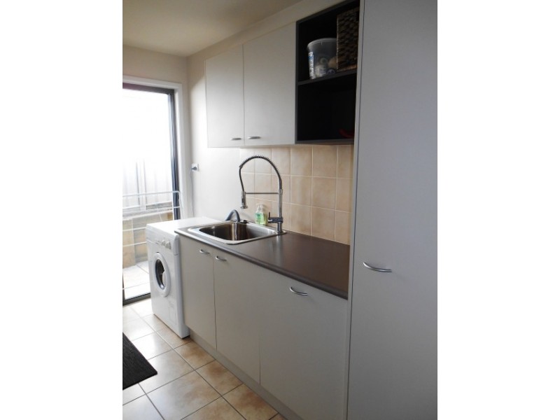 93 BARTON STREET, Wodonga VIC 3690