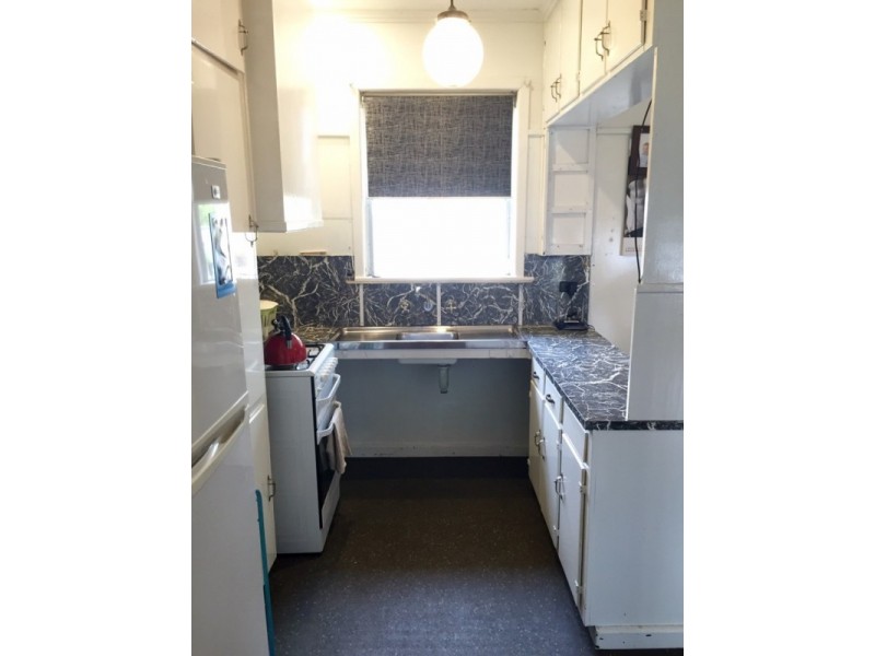 31 ELM STREET, Wodonga VIC 3690