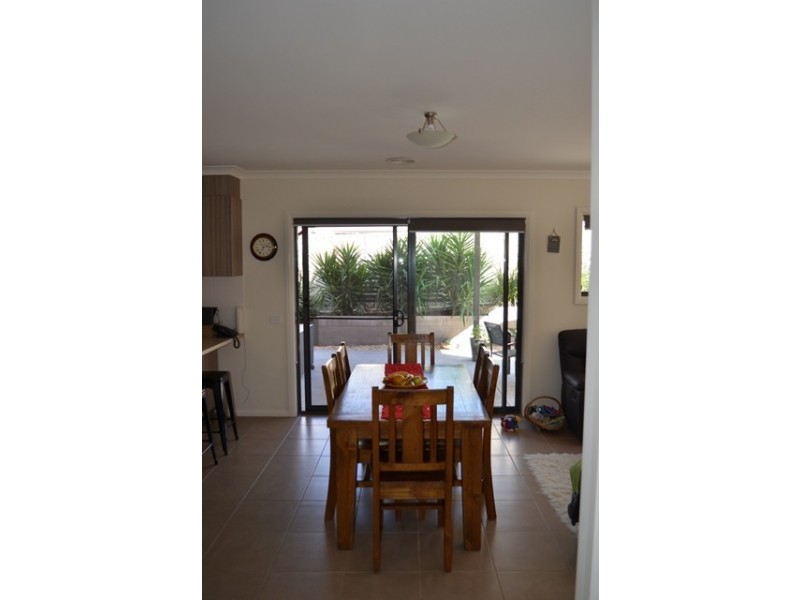 1 INNISBROOK AVENUE, Wodonga VIC 3690