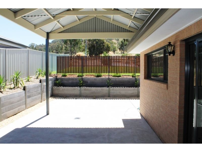 1 INNISBROOK AVENUE, Wodonga VIC 3690