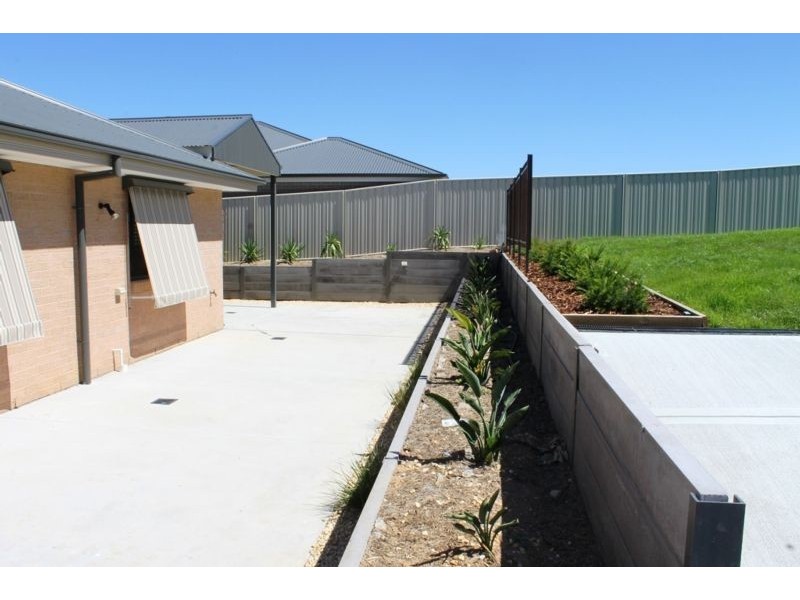 1 INNISBROOK AVENUE, Wodonga VIC 3690