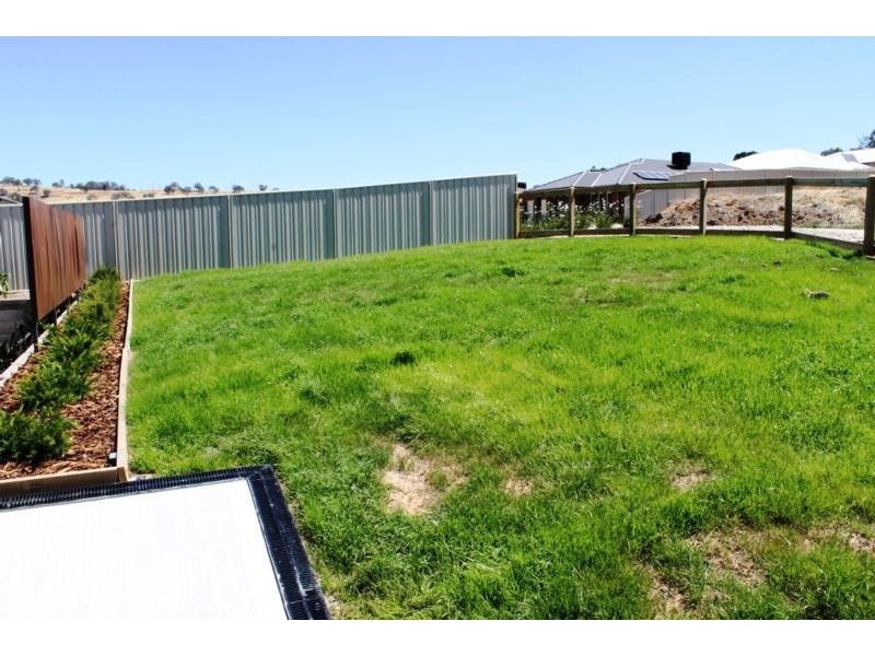 1 INNISBROOK AVENUE, Wodonga VIC 3690