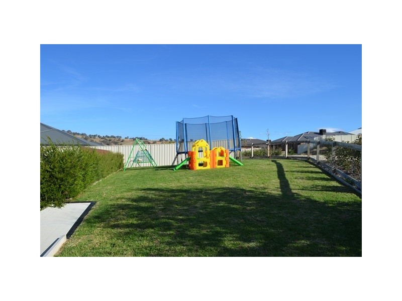 1 INNISBROOK AVENUE, Wodonga VIC 3690