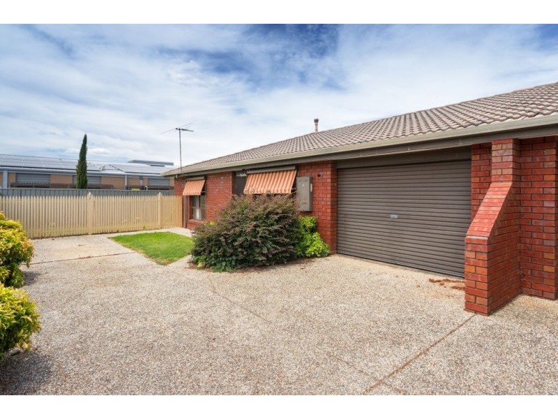 2/7 BURNS COURT, Wodonga VIC 3690