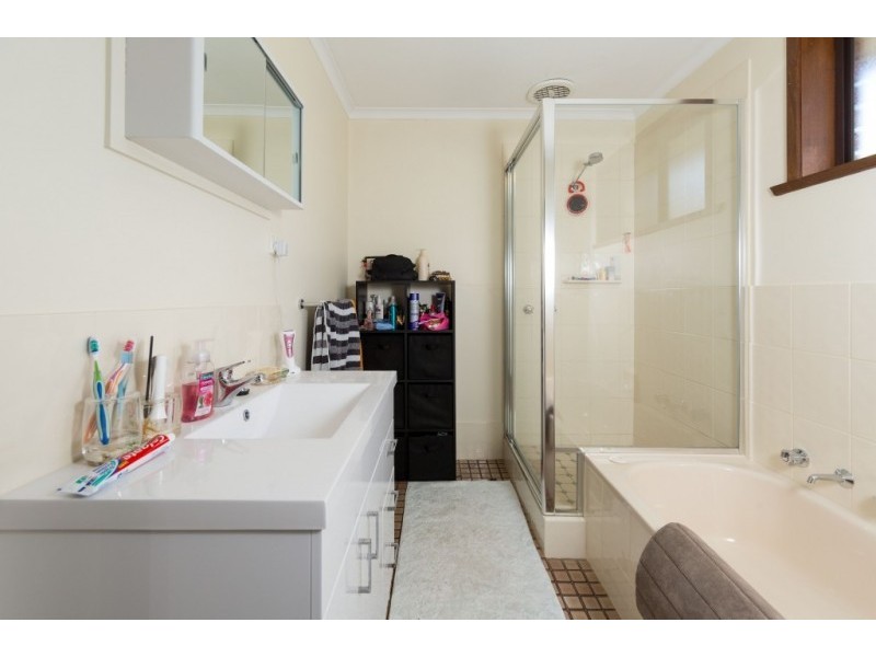 2/7 BURNS COURT, Wodonga VIC 3690