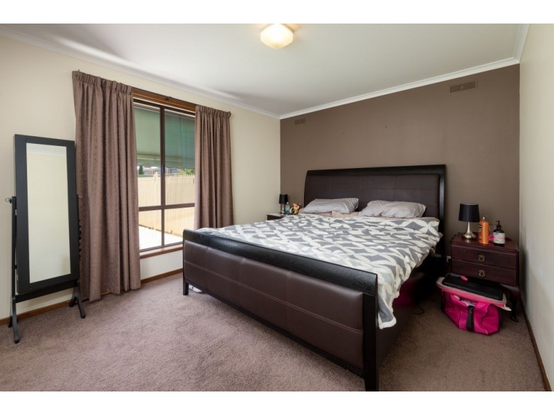 2/7 BURNS COURT, Wodonga VIC 3690