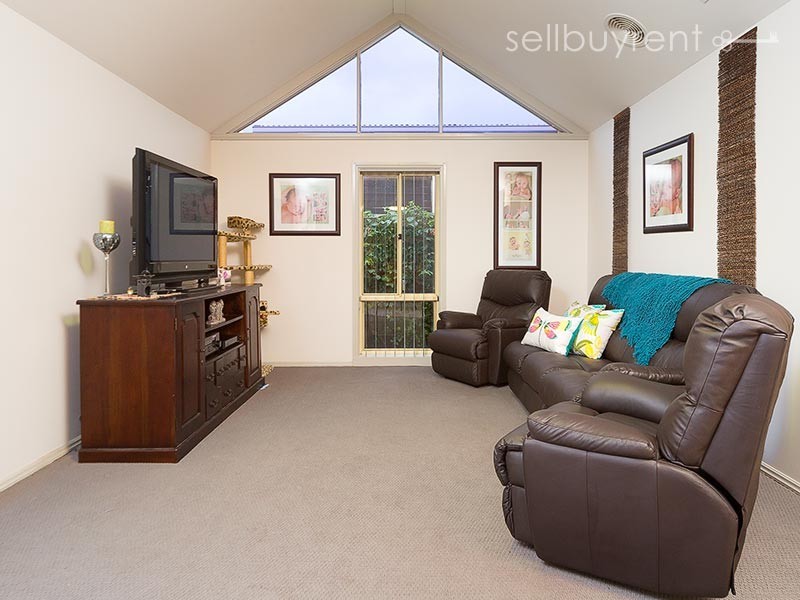 16 TEAL COURT, Wodonga VIC 3690