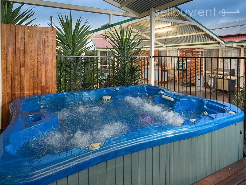 16 TEAL COURT, Wodonga VIC 3690