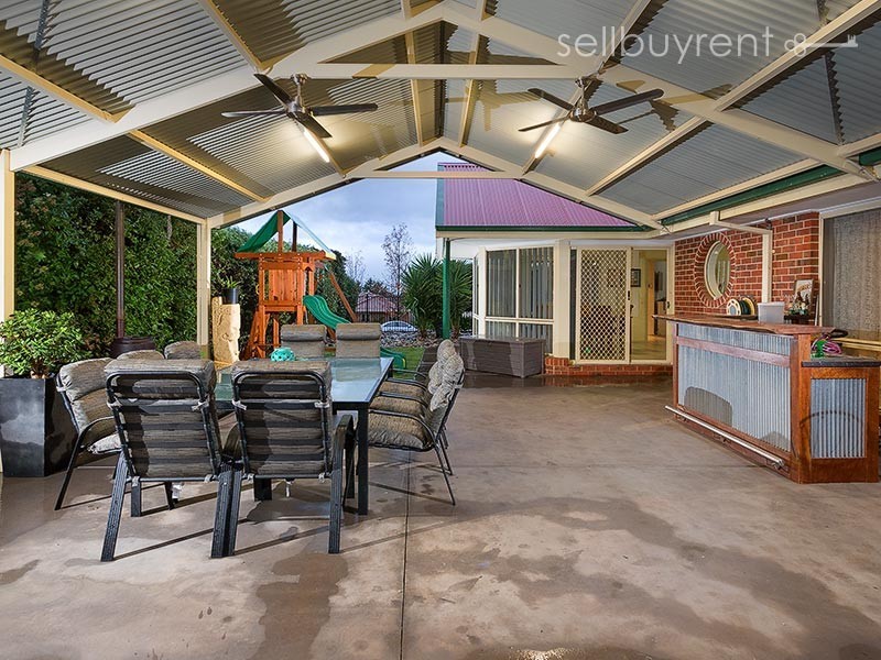 16 TEAL COURT, Wodonga VIC 3690