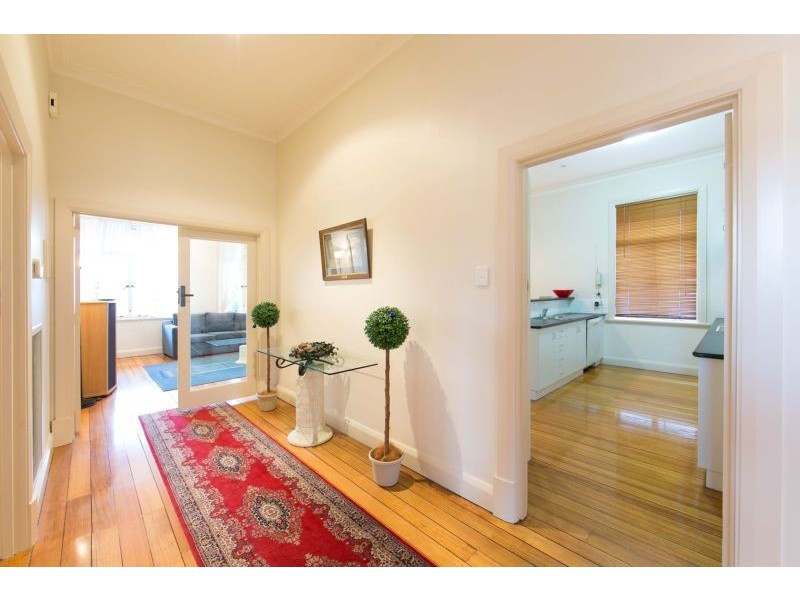 606B DEAN STREET, Albury NSW 2640