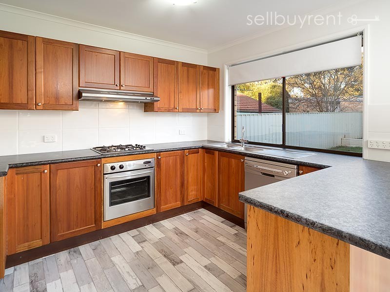 31 MCFARLAND ROAD, Wodonga VIC 3690