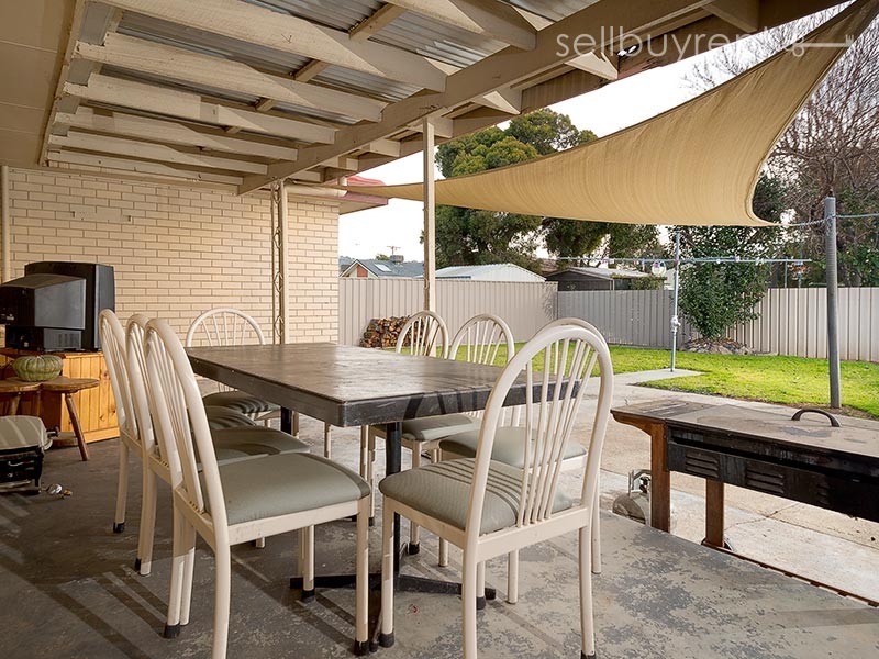 37 MELROSE DRIVE, Wodonga VIC 3690