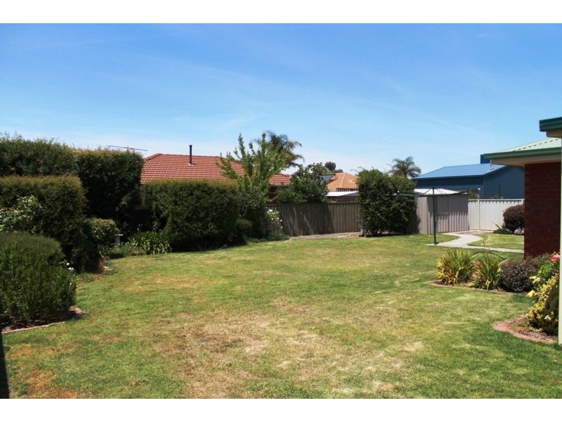 14 KOETONG CRESCENT, Wodonga VIC 3690