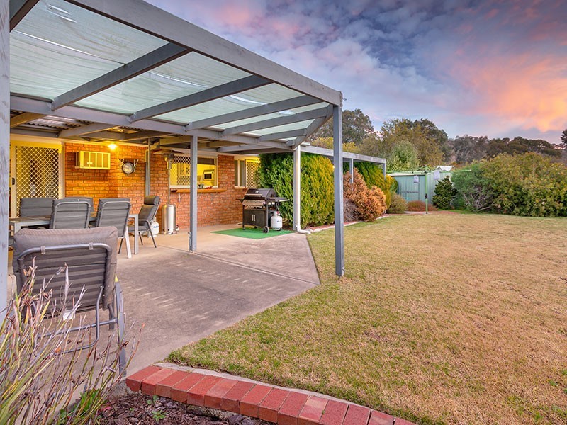 17 AZURE DRIVE, Wodonga VIC 3690