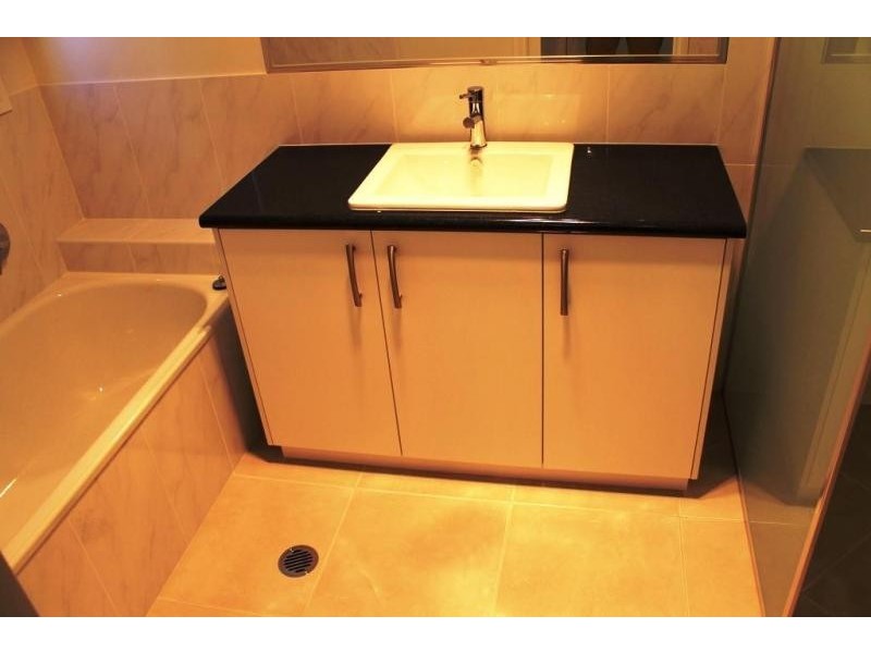 26 MCSWINEY COURT, Wodonga VIC 3690