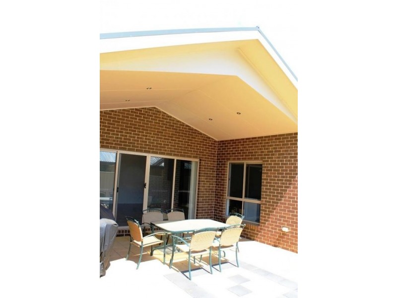 26 MCSWINEY COURT, Wodonga VIC 3690