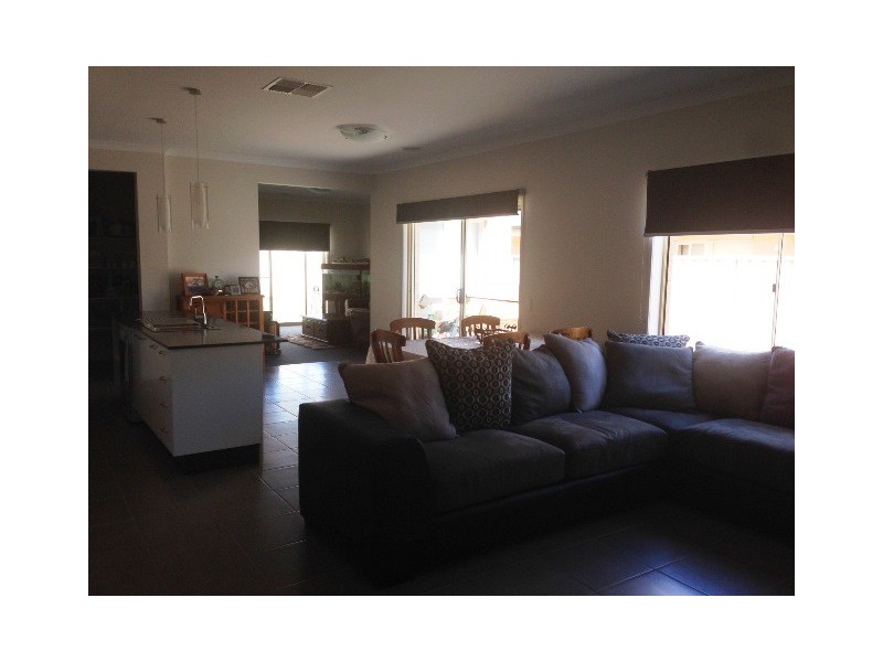 5 SEXTON PLACE, Wodonga VIC 3690