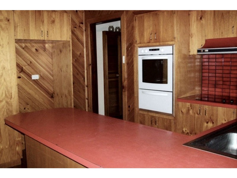 284 BEECHWORTH ROAD, Wodonga VIC 3690