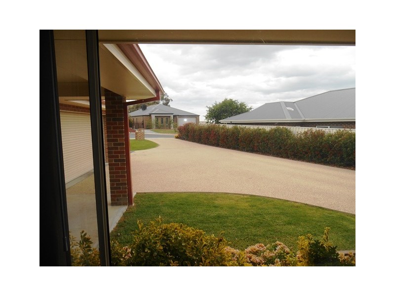 6 TOY COURT, Wodonga VIC 3690