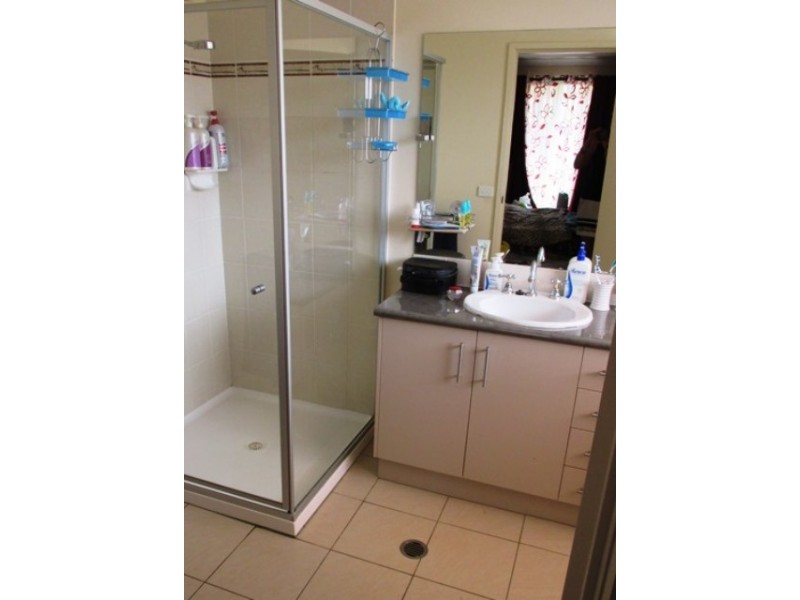 21 KENNETH WATSON DRIVE, Wodonga VIC 3690