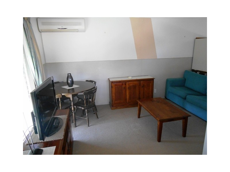 587a ZAGO COURT, Lavington NSW 2641