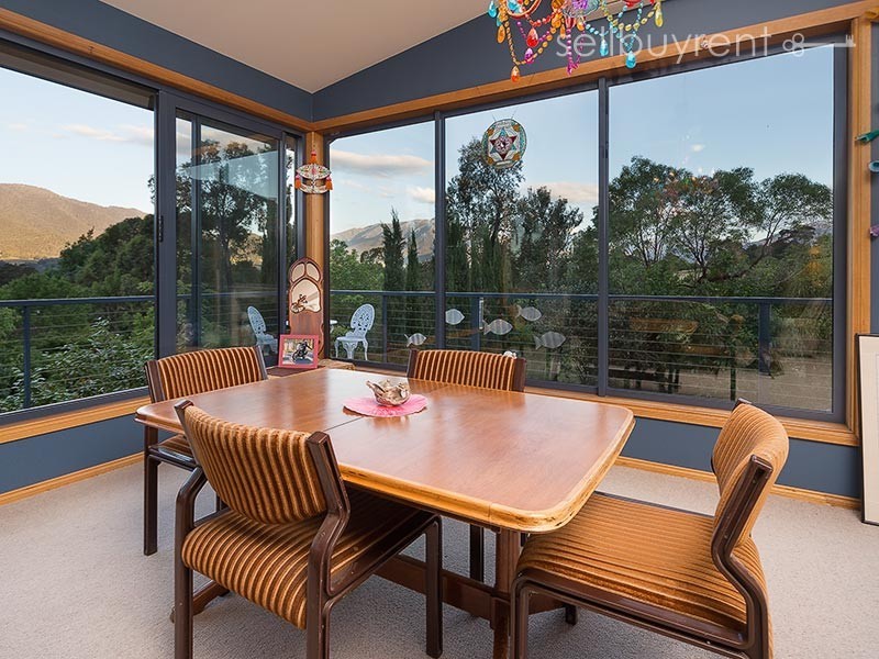 5 COOPER STREET, Mount Beauty VIC 3699