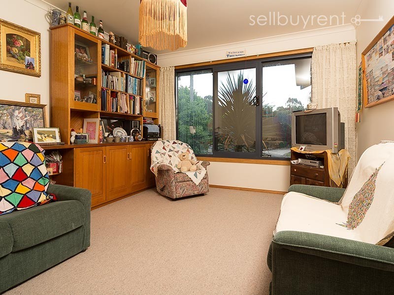 5 COOPER STREET, Mount Beauty VIC 3699