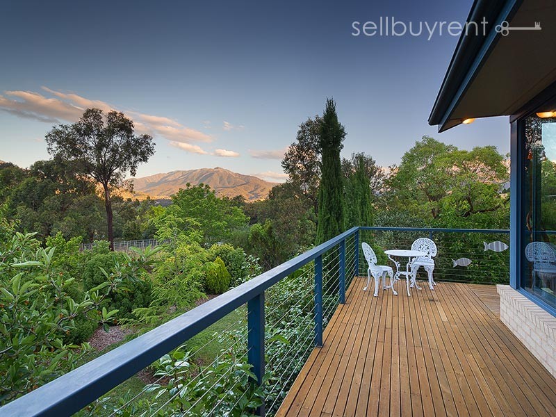 5 COOPER STREET, Mount Beauty VIC 3699