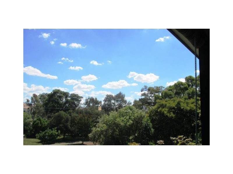 4 MIRABELLE COURT, Wodonga VIC 3690
