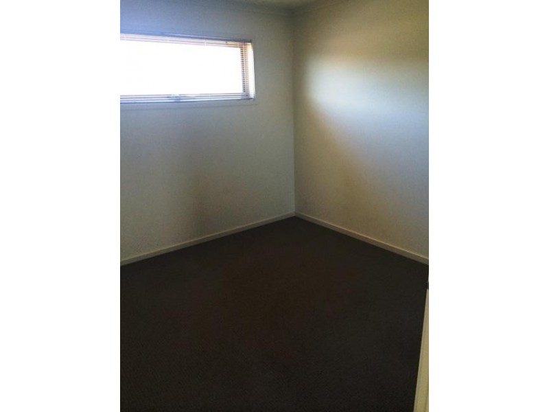8 MILEND STREET, Wodonga VIC 3690