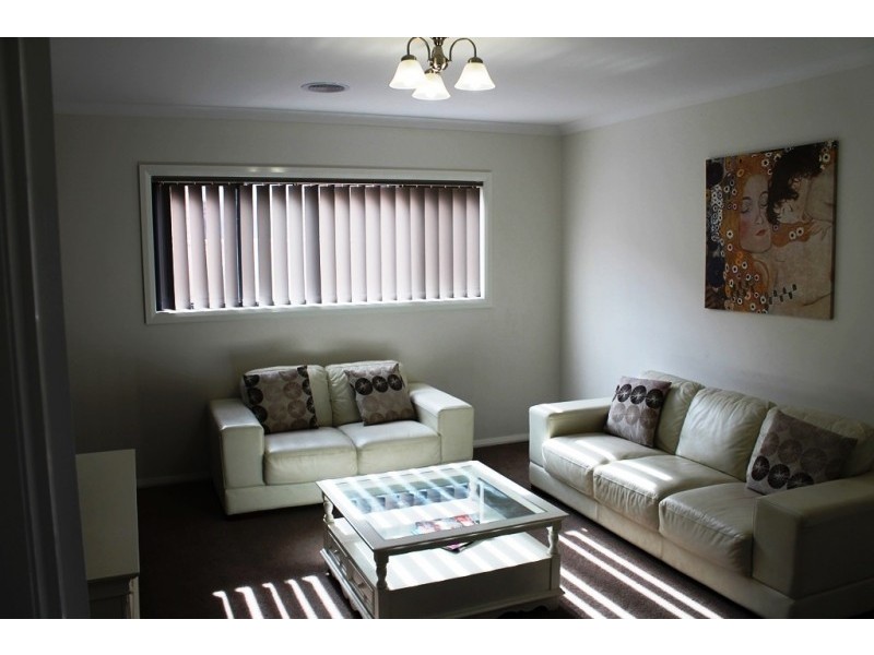 24 MAYGAR AVENUE, Wodonga VIC 3690