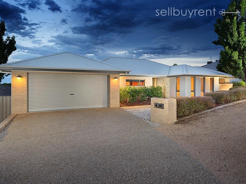 56 BALLARA DRIVE, Wodonga VIC 3690