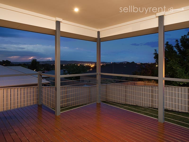 56 BALLARA DRIVE, Wodonga VIC 3690