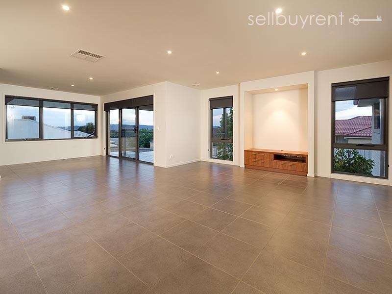 56 BALLARA DRIVE, Wodonga VIC 3690