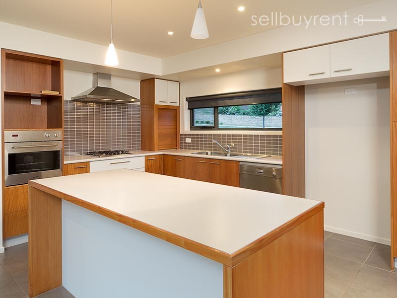 56 BALLARA DRIVE, Wodonga VIC 3690