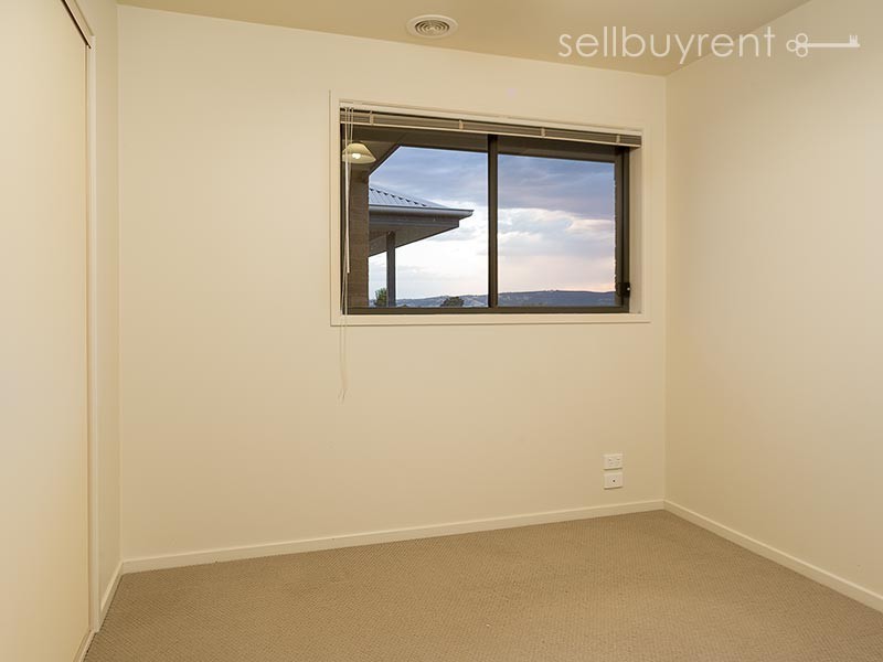 56 BALLARA DRIVE, Wodonga VIC 3690