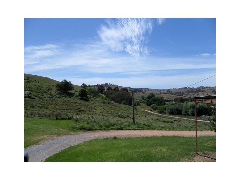 1 MONTGOMERY LANE, Bethanga VIC 3691