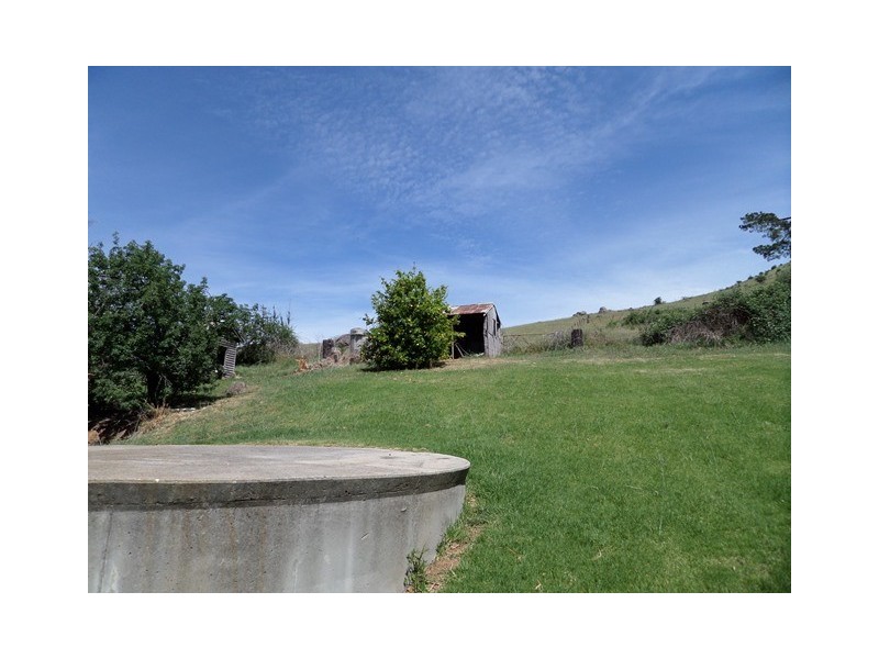 1 MONTGOMERY LANE, Bethanga VIC 3691