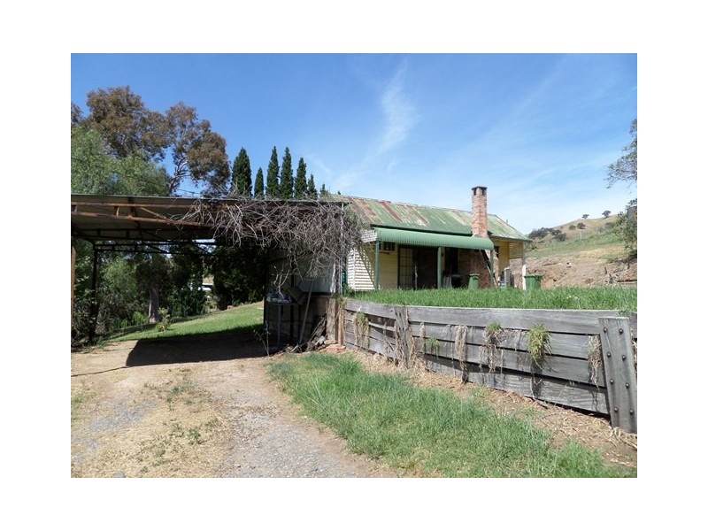 1 MONTGOMERY LANE, Bethanga VIC 3691