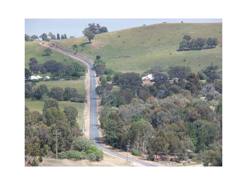 1 MONTGOMERY LANE, Bethanga VIC 3691