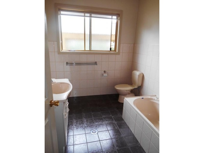 1 SALDAISE STREET, Wodonga VIC 3690