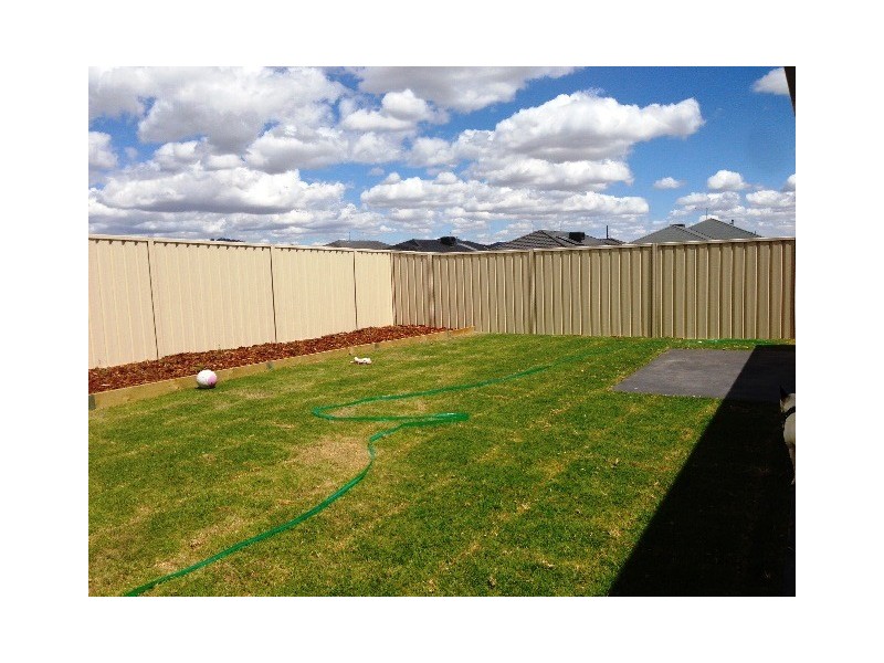5 SEXTON PLACE, Wodonga VIC 3690
