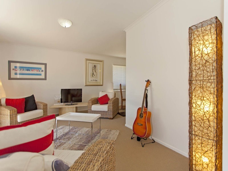 581 LYNE STREET, Albury NSW 2640